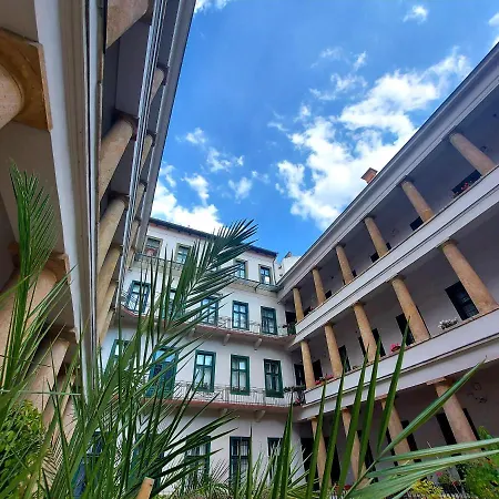 Апартаменты Center Terrace