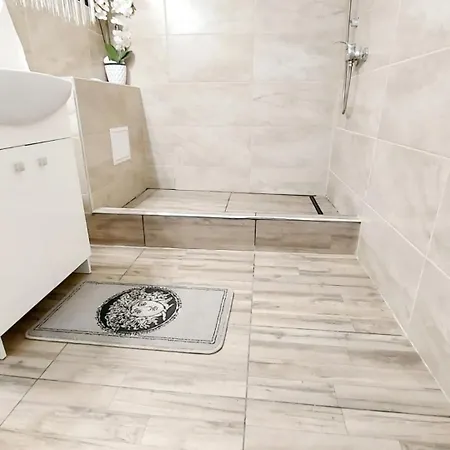 Center Terrace * Budapeşte