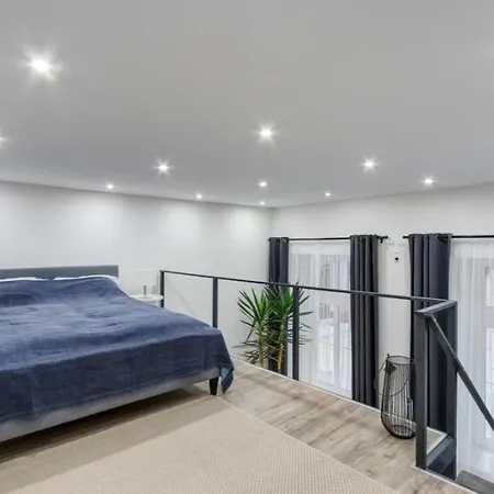 Center Terrace Daire