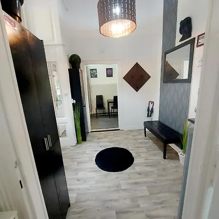 Center Terrace * Budapeşte