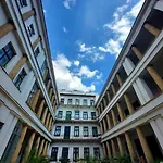 Center Terrace